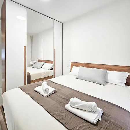 New Big Flat 8 Pers Ac Wifi