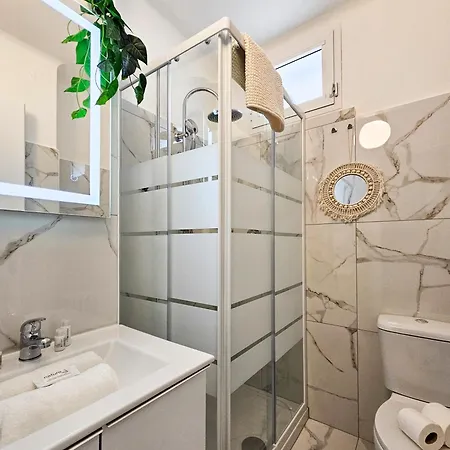 New Big Flat 8 Pers Ac Wifi 니스